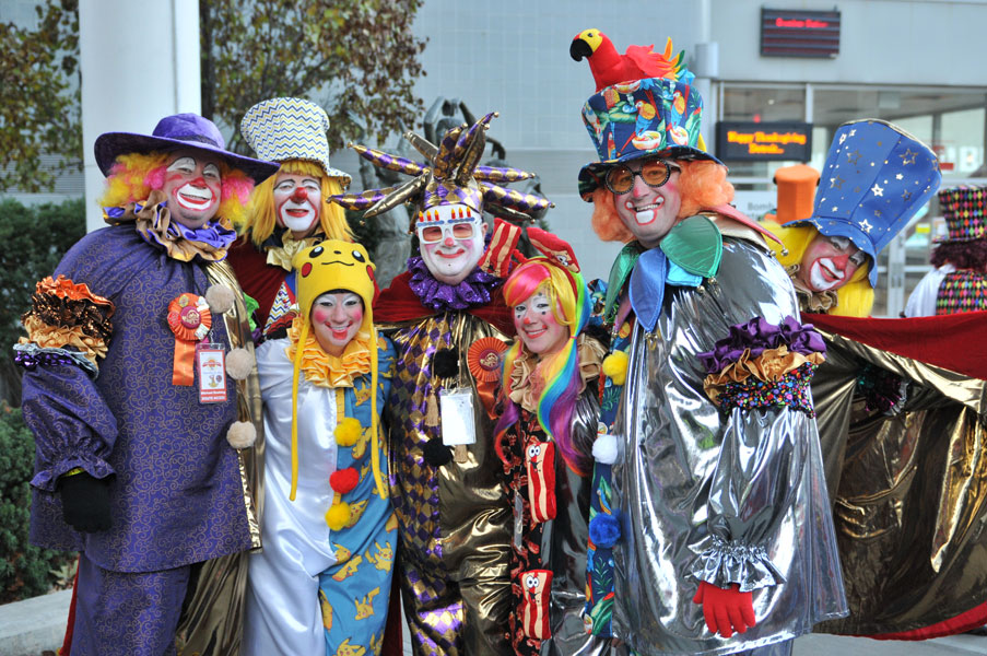 Distinguished Clown Corps at the America’s Thanksgiving Parade®